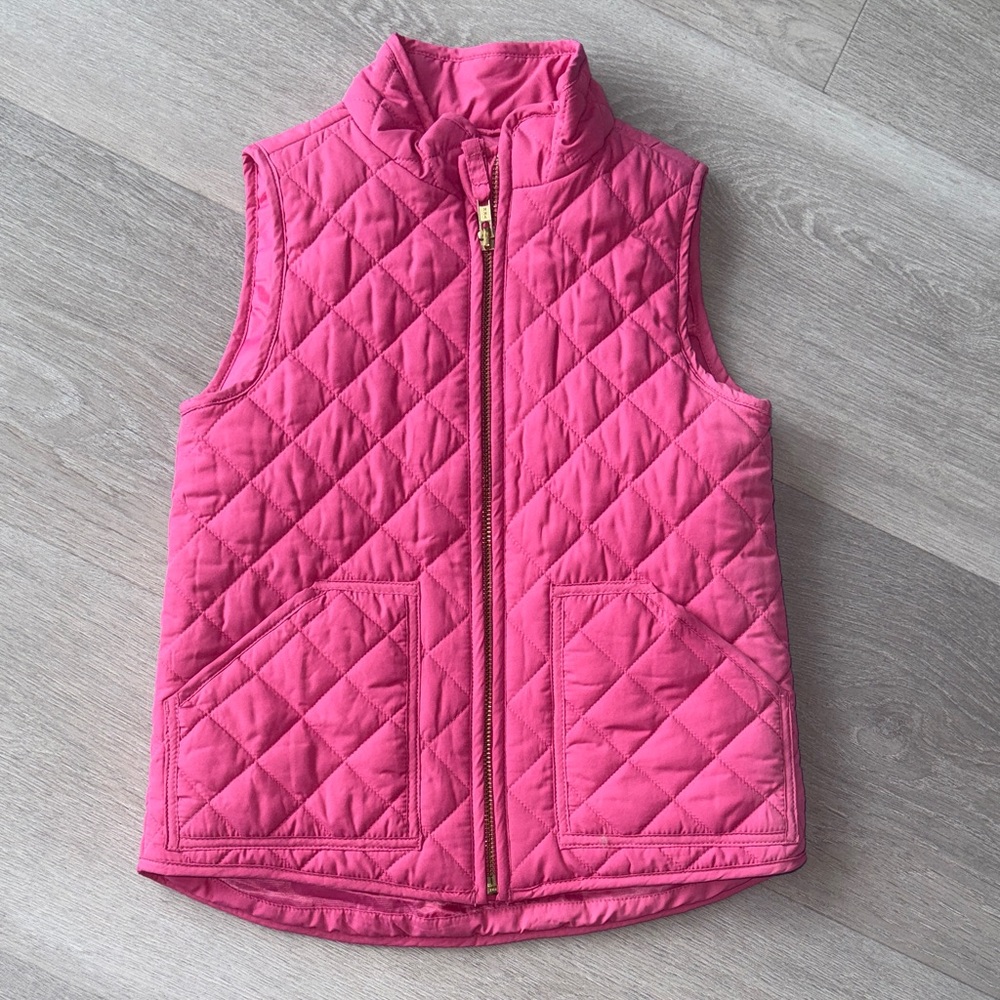 Crew cuts vest